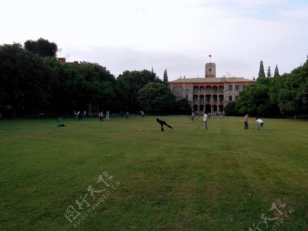 苏州大学钟楼图片