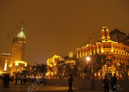 夜晚的上海图片