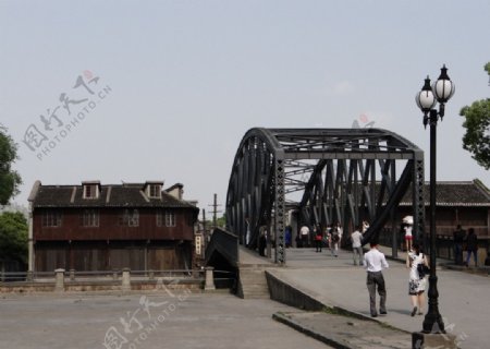 老上海外白渡桥侧景图片