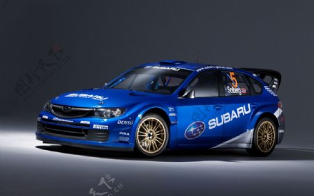 WRC斯巴鲁拉力赛车图片