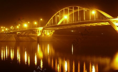 庸桥夜色图片