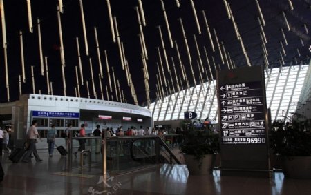 浦东机场大厅图片