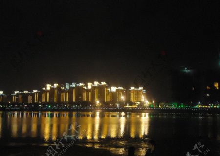 江滨夜景图片