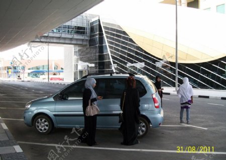 迪拜地铁出入口图片