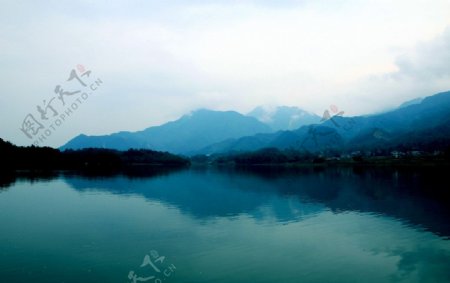 白水湖风景图片