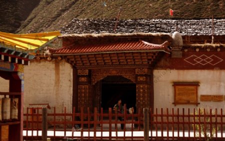 藏族民宅图片