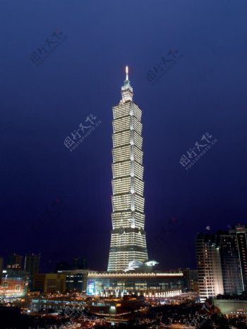 Taipei101大楼夜景图片