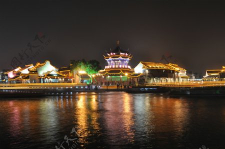 苏州山塘街夜景图片