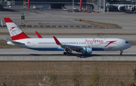 奥地利航空波音767图片