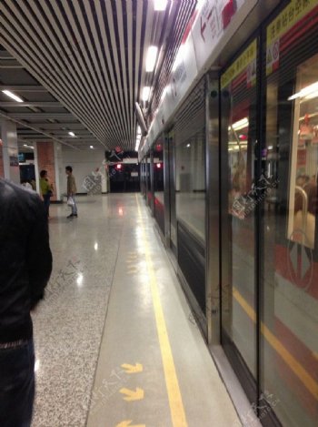 地铁南京图片