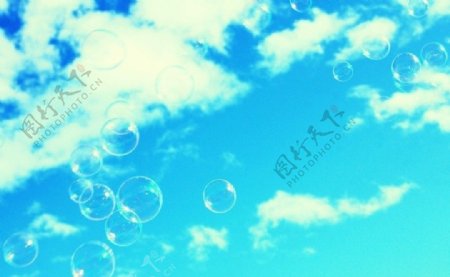 蓝天白云气泡图片