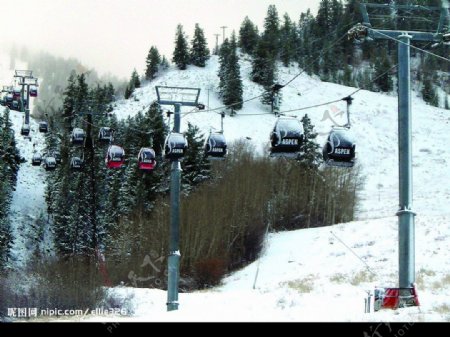 Aspen雪山缆车图片