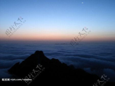 白雲山玉皇頂上日出图片