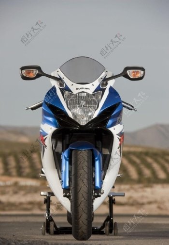 铃木2011GSXR600摩托车图片