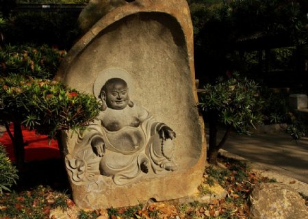 杭州六和塔的石雕佛像图片