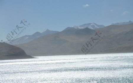 羊卓雍湖图片