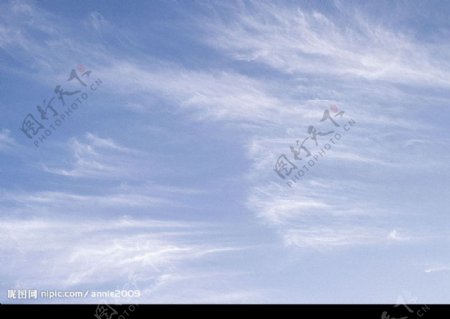 风吹层云图片