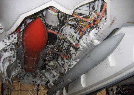 F35战斗机弹舱图片