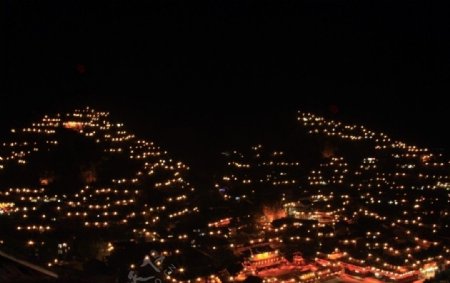 西江苗寨夜景全景图片