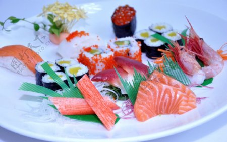 鱼生寿司盘图片