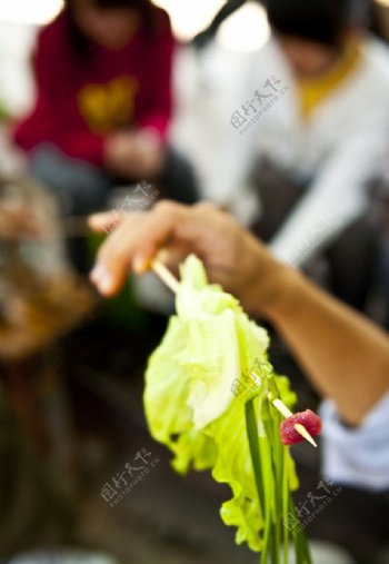 生菜韭菜和肉图片