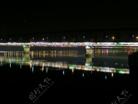 襄樊钢铁大桥图片