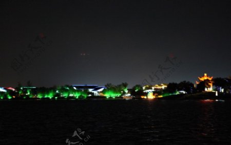 李公堤夜景图片
