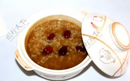 红枣姜糖粥图片