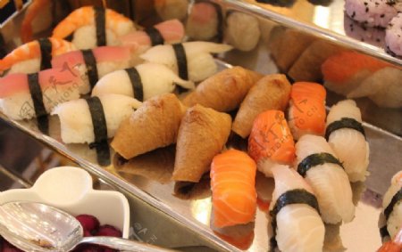 寿司三文鱼寿司图片