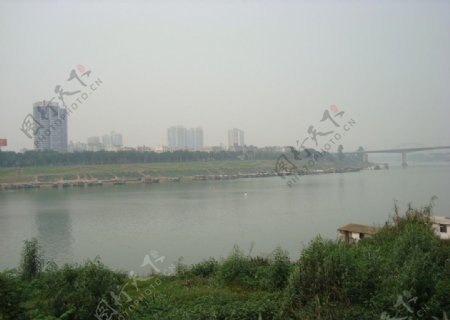 绿岸江桥图片