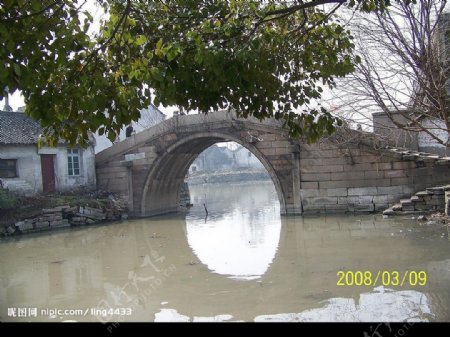 江南小石拱桥图片