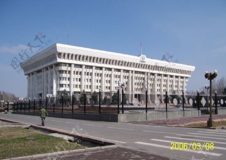 吉尔吉斯坦比什凯克议会大厦图片