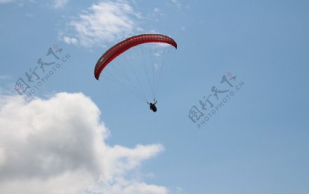 滑翔伞滑翔图片