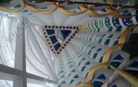 帆船酒店海浪状设计图片