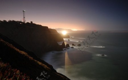 旧金山海岸灯塔之光图片