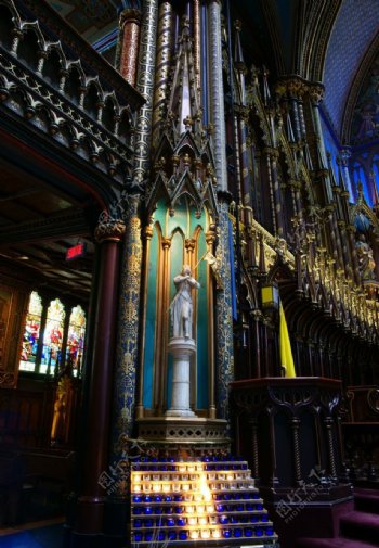 蒙特利尔圣母大教堂内景烛台图片