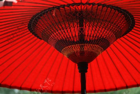 日式风格雨伞摄影图片