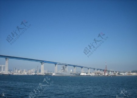 海湾桥图片