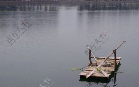 龙舟池孤舟图片