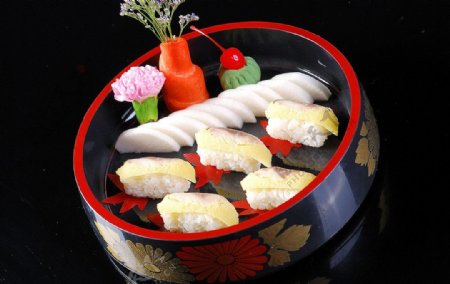 希鲮鱼手握寿司图片