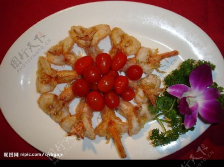红果配虾干图片
