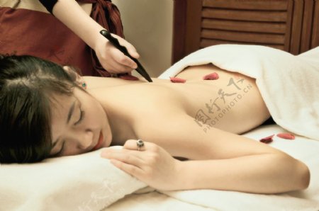 中医女性脉拨理疗图片