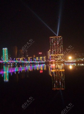 简阳沱江河畔夜景图片