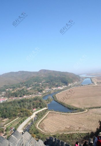 虎山脚下的朝鲜边境图片