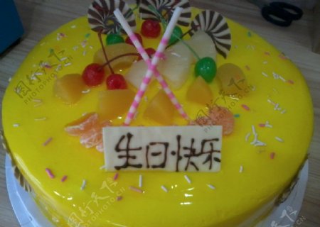 栗子生日蛋糕图片