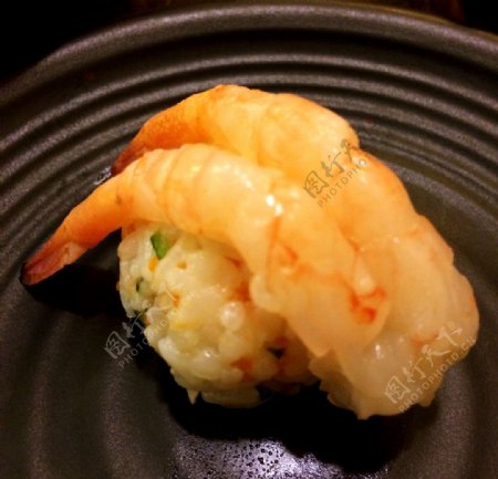 甜虾寿司球图片