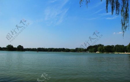 圆明园湖图片