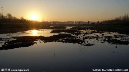 清河日出图片