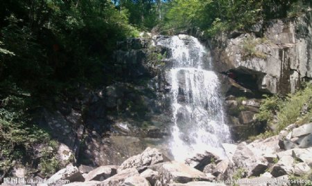 九寨天然瀑布图图片