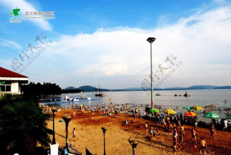 武汉东湖风景区沙滩浴图片